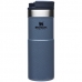 Garrafa Termica Stanley Classic Neverleak Travel Mug de 591 ML - Hammertone Lake
