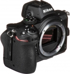 Camera Digital Nikon Z 5 (Body)