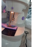 Mini Máquina De Costura Reta Lanmax Lmd-202 Portátil Branca Cor Branco