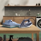 Ferro de Passar Seco e vapor Electrolux Experience Care antiaderente base ceramica vapor vertical extra 2200 W azul marinho ESI60