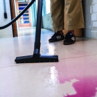 Aspirador de Pó e Água Kärcher WDL 1s 1700W Tanque 12L Alcance de 7,5 m Filtro HEPA e Função Soprador