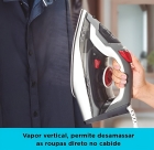 Ferro De Passar Roupa Com Vaporizador Black Decker Modelo Fx3900 Desligamento Automático Vermelho Cor Preto