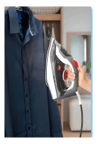 Ferro De Passar Roupa Com Vaporizador Black Decker Modelo Fx3900 Desligamento Automático Vermelho Cor Preto