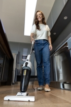 Aspirador de Pó Vertical Kärcher VCL 1 com Filtro Hepa 2 em 1 - 1.000W 127v