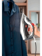 Ferro de Passar Roupa com Vaporizador Black Decker, Modelo FX3900, com Função Desligamento Automático, Preto