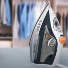 Ferro De Passar A Vapor Black+decker Base Antiaderente Cor Preto