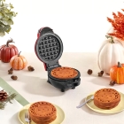 Mini máquina de waffles com 7 pratos de Natal intercambiáveis Dash Color Red